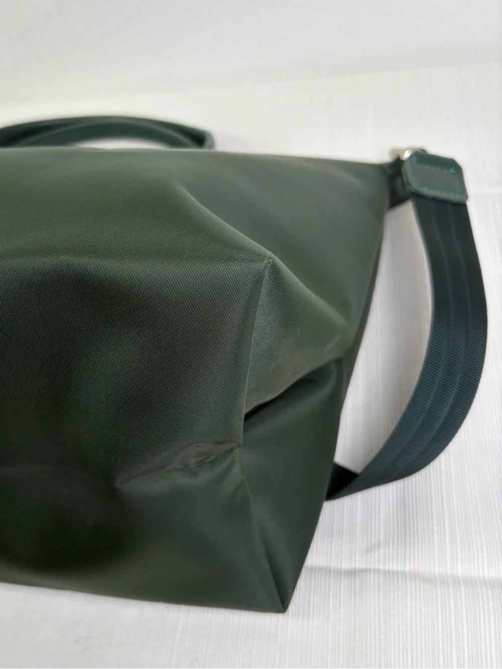 LONGCHAMP Le Pliage M Energy Forest Green Tote Bag Purse
